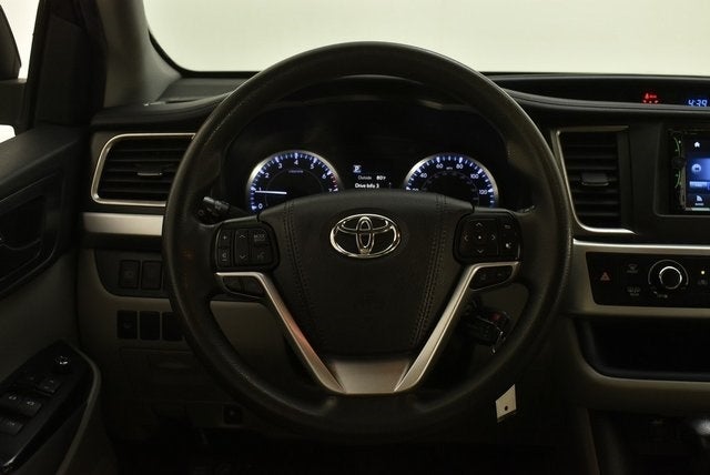 2019 Toyota Highlander LE 4D Sport Utility